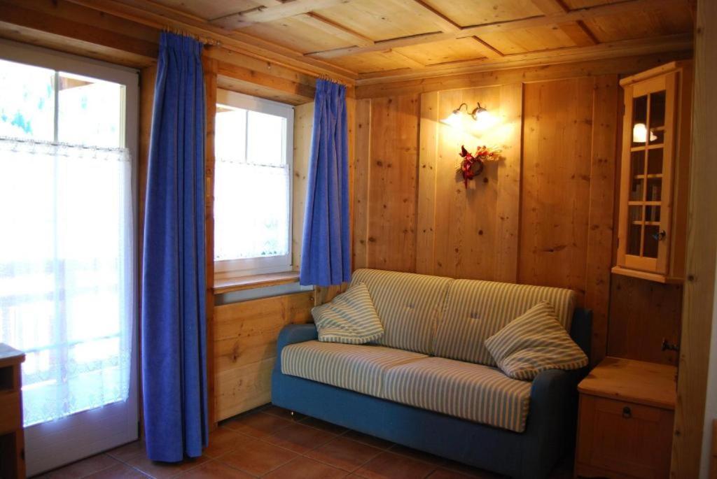 Appartamenti Chalet Orchidea Canazei Eksteriør billede